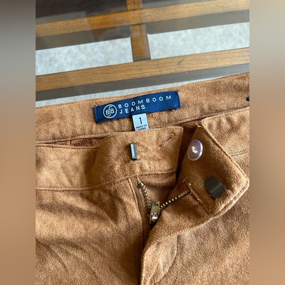 Suede Lace-up Shorts - Picture 3 of 3